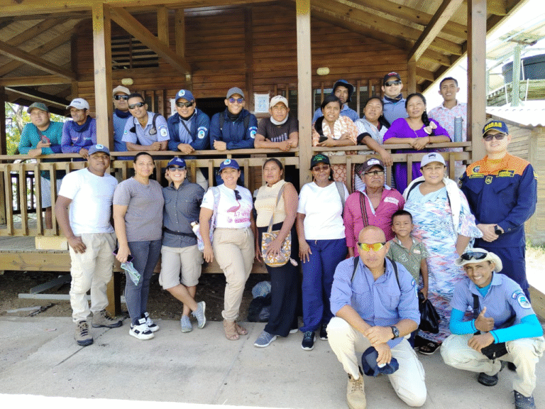 DIMAR participa en jornadas de trabajo orientadas a capacidad de carga de la Playa de Camarones
