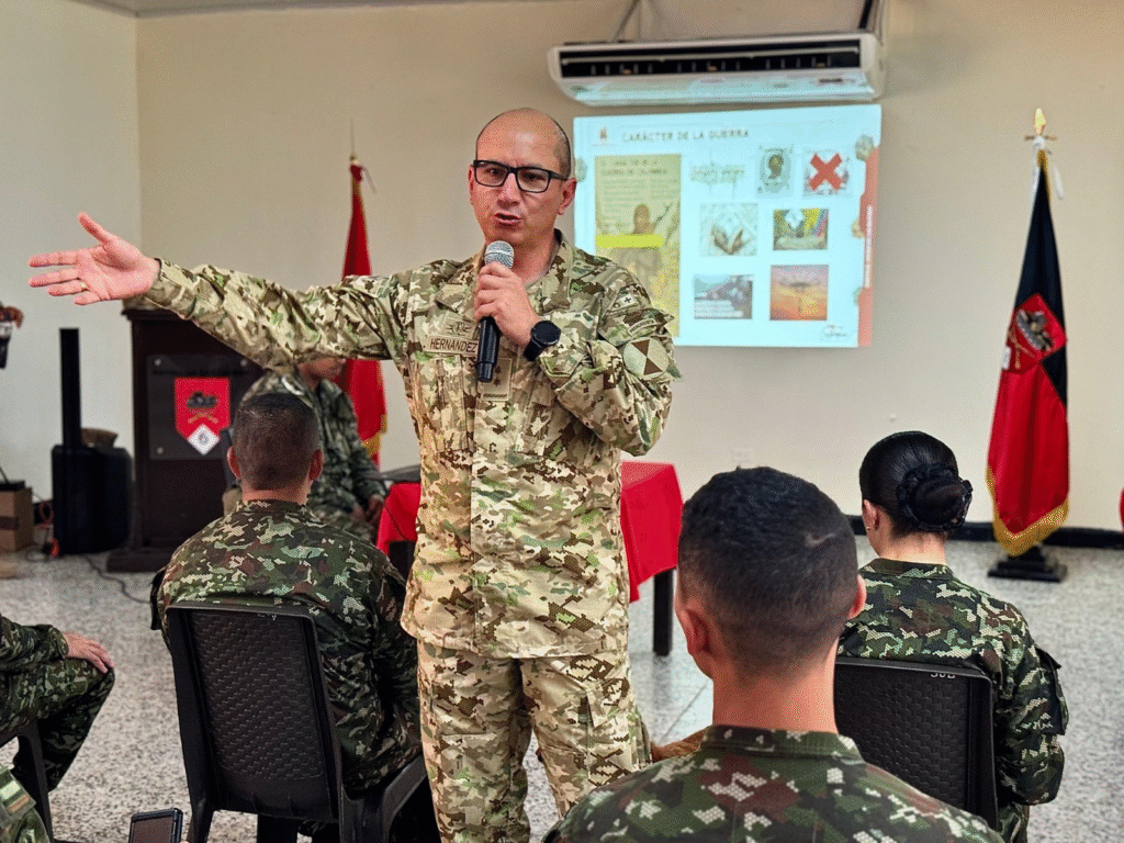 Comandante de la Décima Brigada destaca labor del Batallón Cartagena en La Guajira