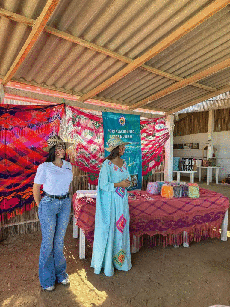 Mujeres artesanas del Cabo de la Vela acceden a Ruta de Inclusión Financiera