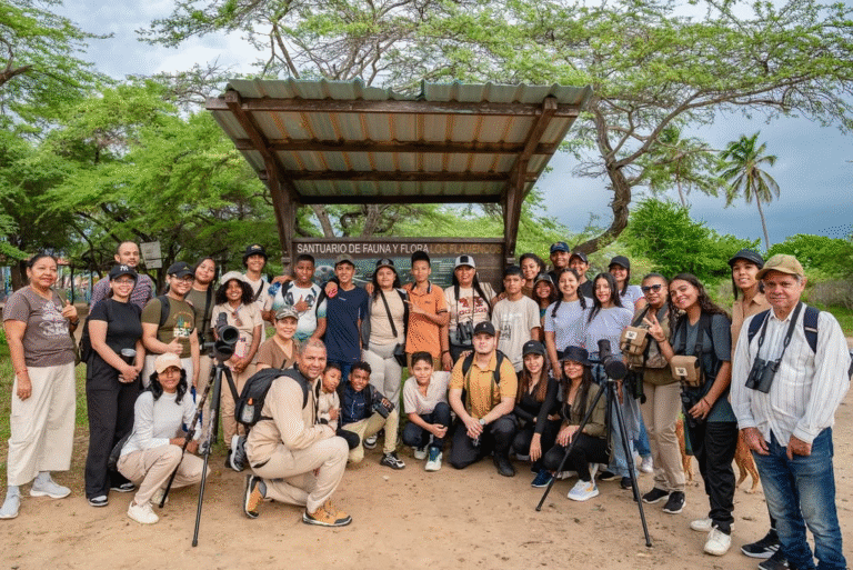 Uniguajira lidera proyecto ‘Conociendo la avifauna de La Guajira con técnicas creativas y cognitivo-conductuales’
