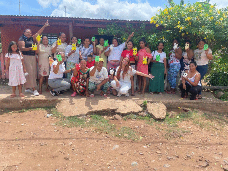 Corpoguajira impulsa la economía circular con mujeres rurales de Albania