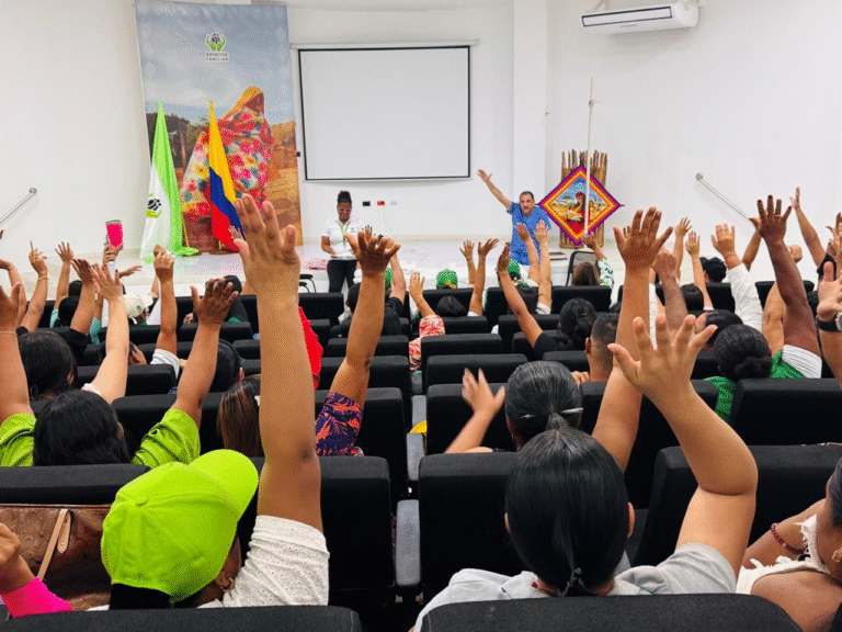 Bienestar Familiar capacita a más de 100 profesionales en La Guajira para fortalecer la atención y prevención de la desnutrición