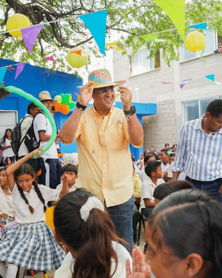 ‘Pinta Tu Colegio’ transformó la Institución Etnoeducativa San Rafael de El Pájaro en Manaure