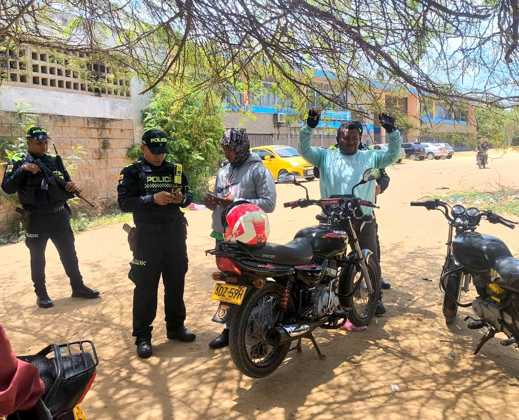 Policía Nacional refuerza operativos en la comuna diez de Riohacha
