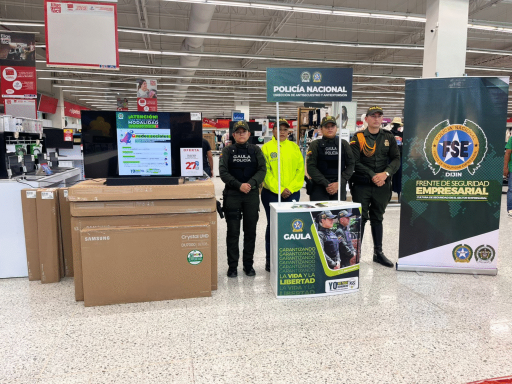 GAULA, SIJIN y SECAR adelantan campaña de prevención contra la extorsión en La Guajira