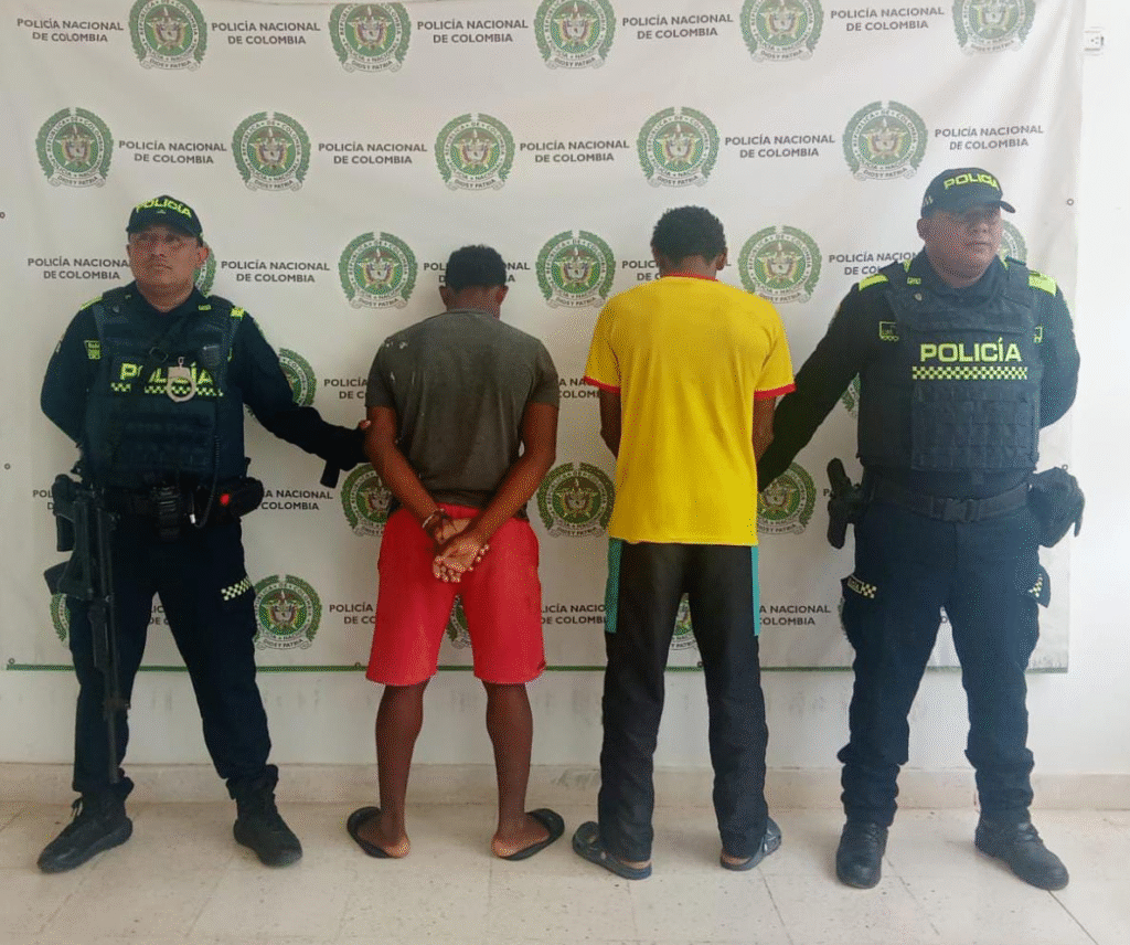 Alexis Valdez Barros y Sebastián Valdez Pushaina, arrestados.