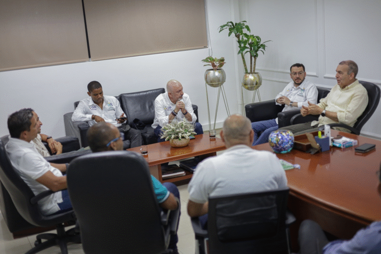 Corpoguajira y Minvivienda firman convenio para fortalecer el laboratorio ambiental