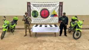 Ejército y Policía incautan 10 libras de marihuana en zona rural de Maicao