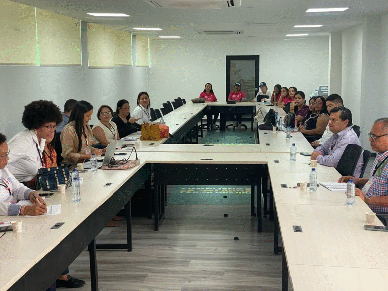 La Gobernación de La Guajira se une a la lucha contra el cáncer de mama