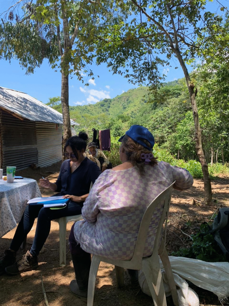 Comunidades de Fonseca y Barrancas Implementan acciones para generar energía limpia a través de desechos orgánicos