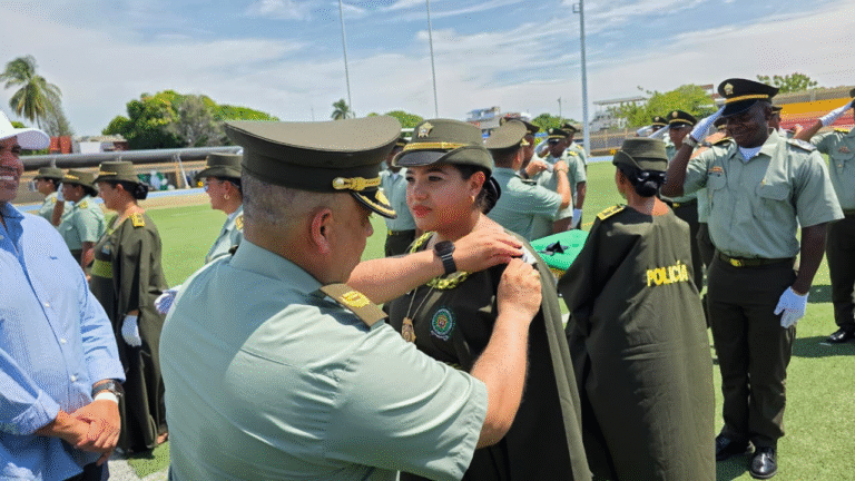 Un total de 215 policías celebraron su ascenso en Riohacha