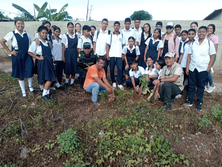 Corpoguajira realiza sembratón en El Molino y La Jagua del Pilar