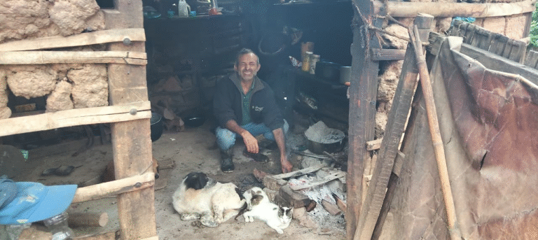 Ejército entregó estufa ecoeficiente a familia en Villanueva, sur de La Guajira