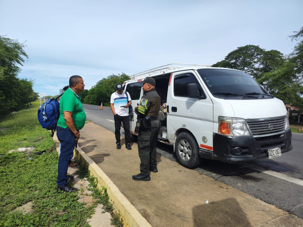 Policía Nacional realizó operativos de prevención vial en la vía Riohacha – Maicao