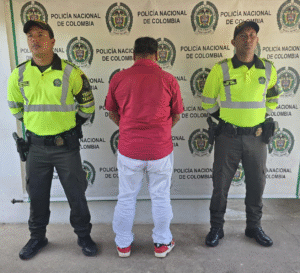 Capturan a dos hombres en La Guajira por presentar licencias de conducción falsas