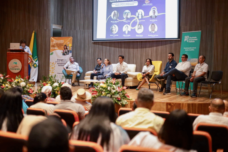 Se realizó en Riohacha el Segundo Encuentro de Lecciones Aprendidas Sobre la Transición Energética Justa en La Guajira