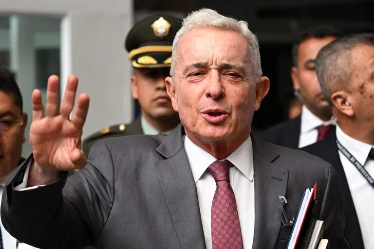 Álvaro Uribe Vélez, su absolución y la tormenta politíca