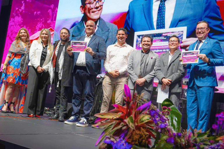 Universidad de La Guajira fue galardonada por el Ministerio de Educación en la Noche de la Excelencia 2025