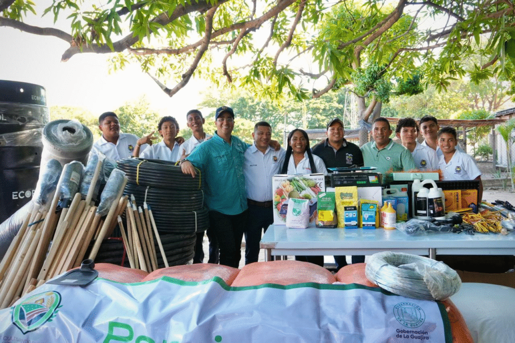 Gobernador Jairo Aguilar entrega dotación y fortalece comedores escolares tras dos décadas sin inversión