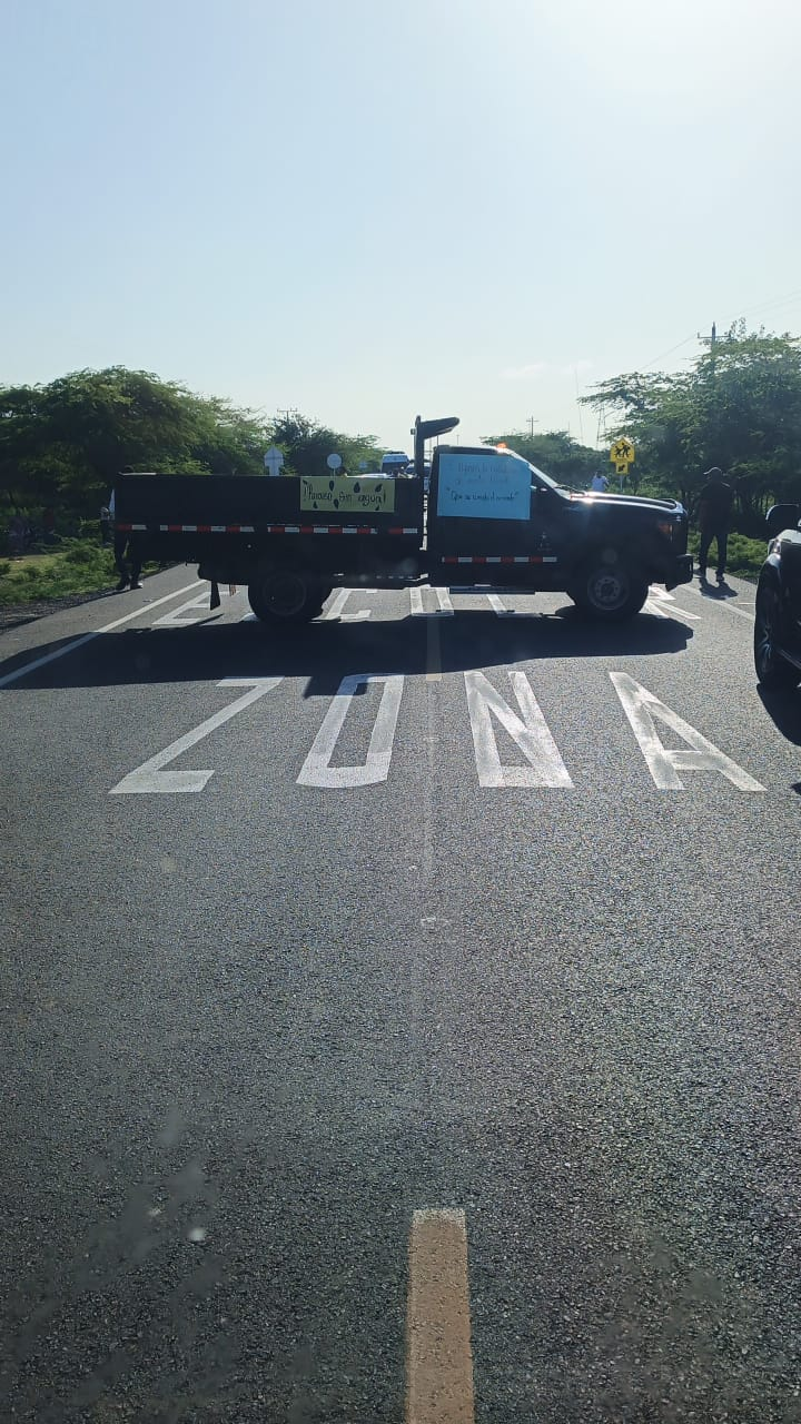 Habitantes de Paraíso bloquearon la Troncal del Caribe pidiendo agua