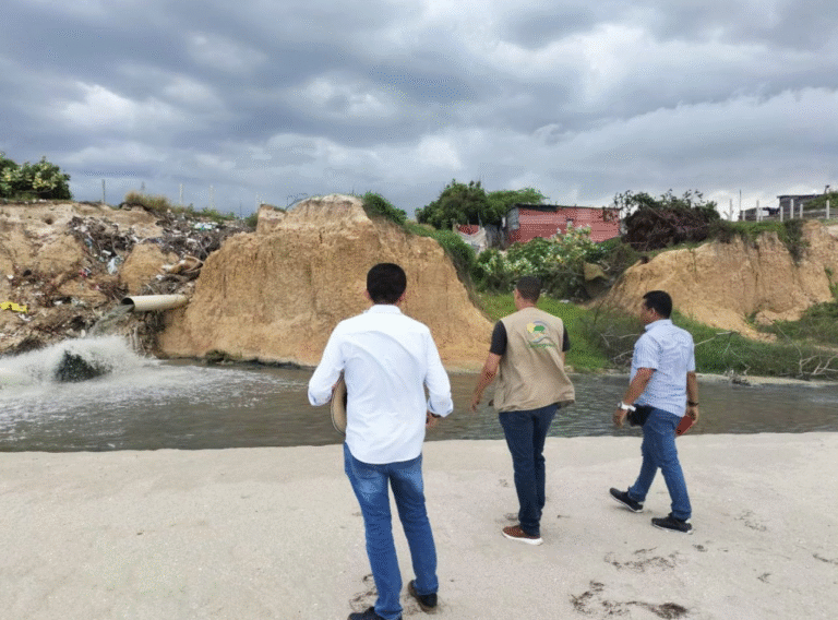 Corpoguajira ordena investigación ambiental contra la Alcaldía de Riohacha y Aqualia E.S.P. por vertimientos de aguas residuales al mar Caribe