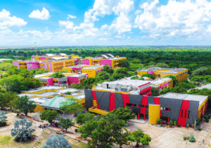 Universidad de La Guajira conmemora 49 años de historia, crecimiento y excelencia académica