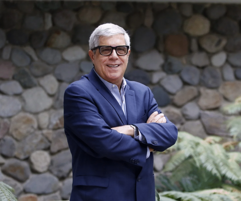 Ramón Dávila Martínez: 40 años de liderazgo y legado empresarial en Gases del Caribe