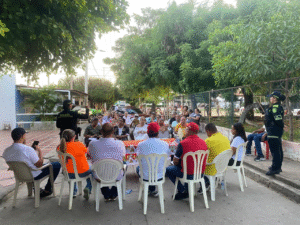 Policía Comunitaria fortalece la seguridad en Maicao con encuentro ciudadano en Buenos Aires