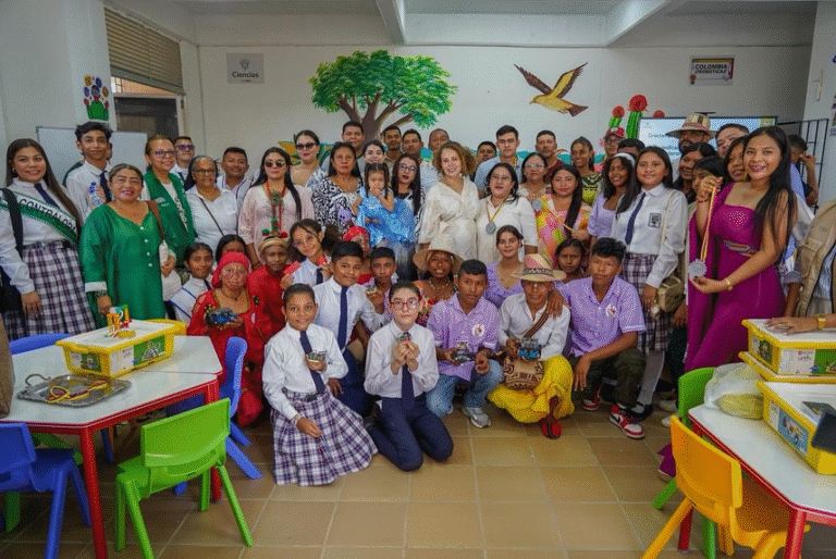 Inauguraron Laboratorio STEAM – Colombia Robótica en la Escuela Normal Superior Indígena de Uribia