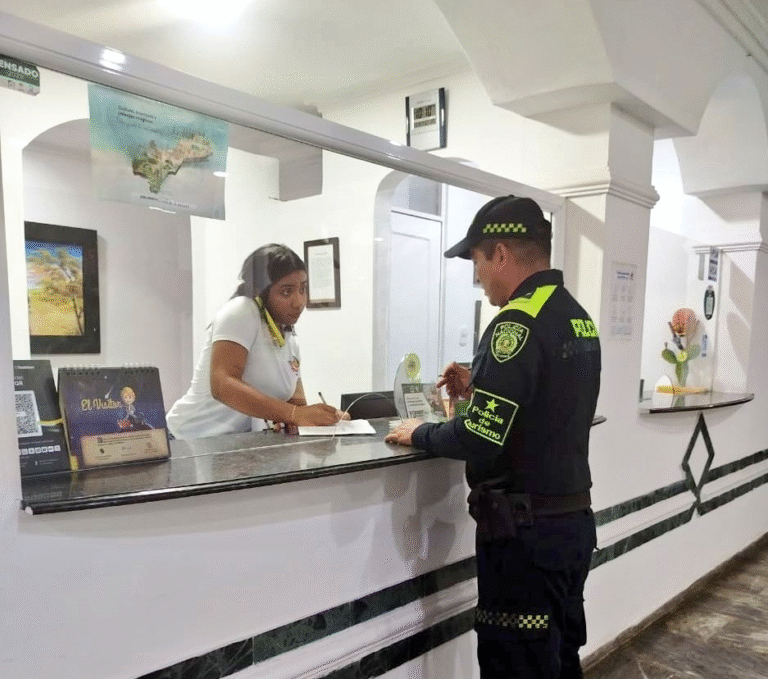 Policía de La Guajira refuerza controles en sectores turísticos de Riohacha