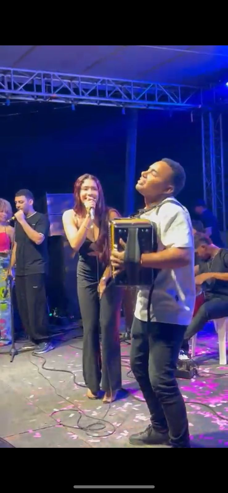 Taty Daza, la Voz Líder que Enorgullece a La Guajira, Brilla en el Festival de Juan de Acosta – Cóndor Legendario